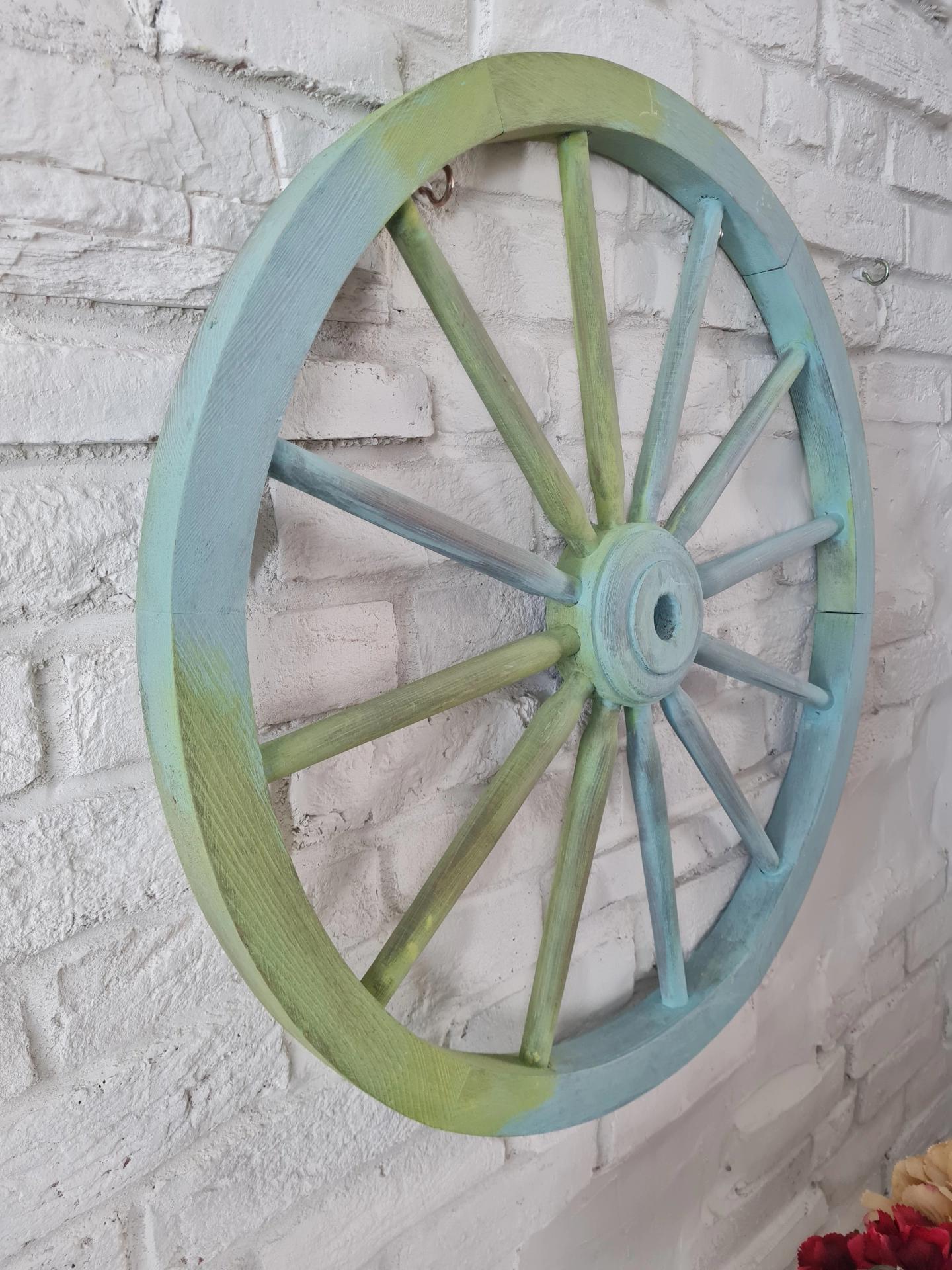 Vintage Ahşap araba tekeri