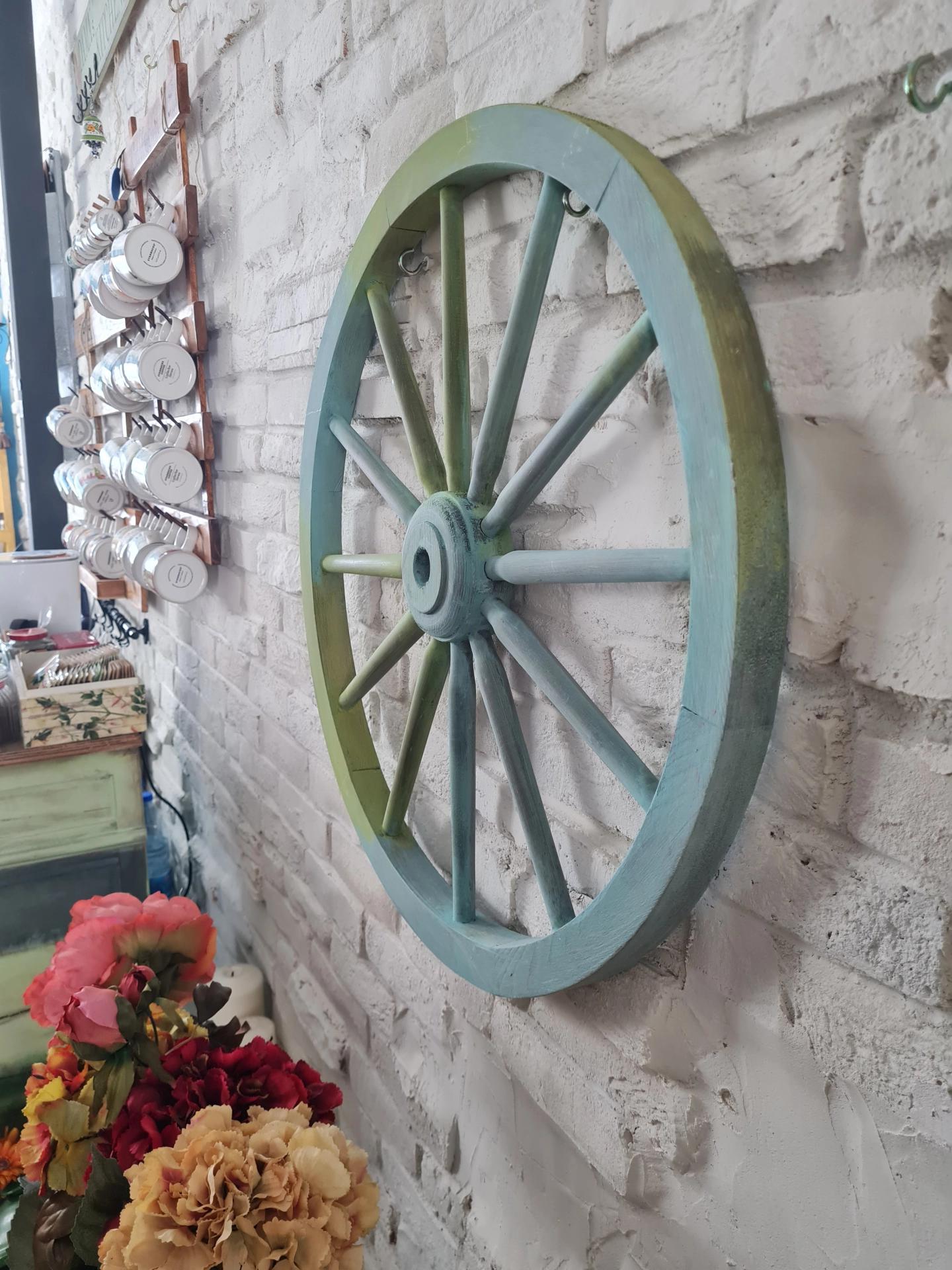 Vintage Ahşap araba tekeri