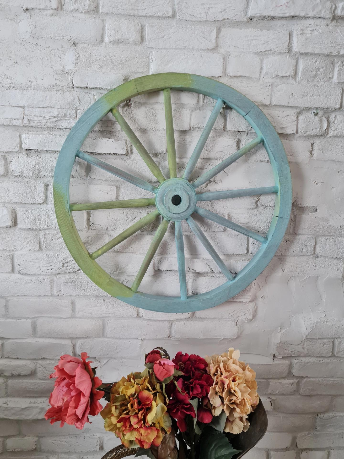 Vintage Ahşap araba tekeri