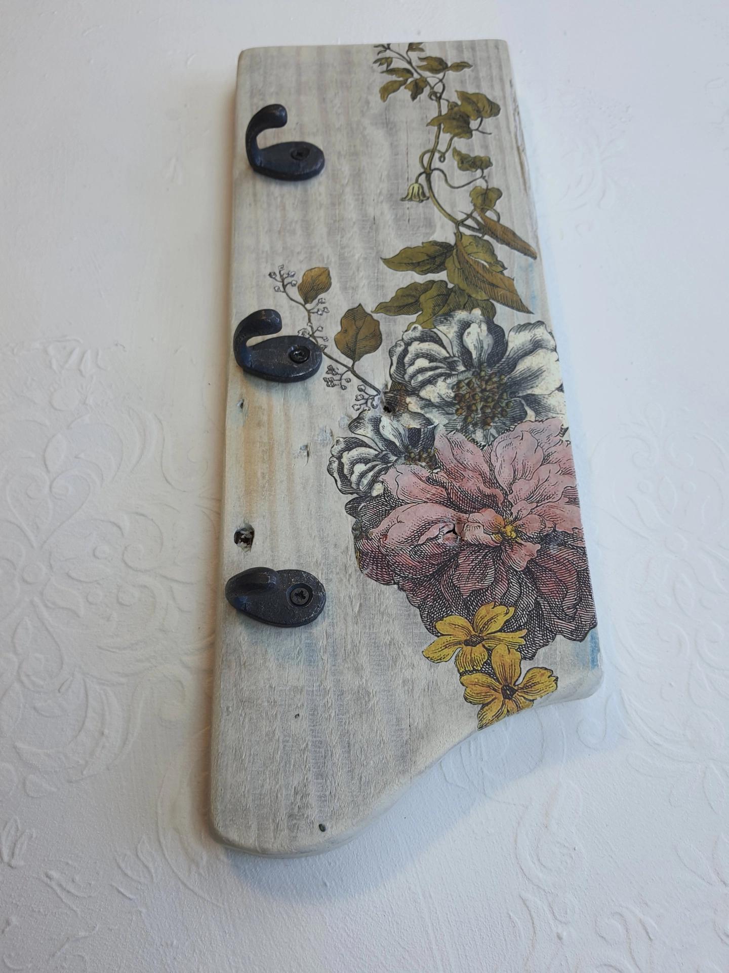 Masif Ahşap Beyaz Askı - üçlü