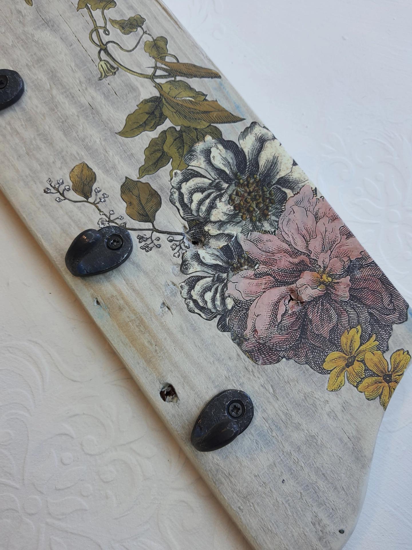 Masif Ahşap Beyaz Askı - üçlü