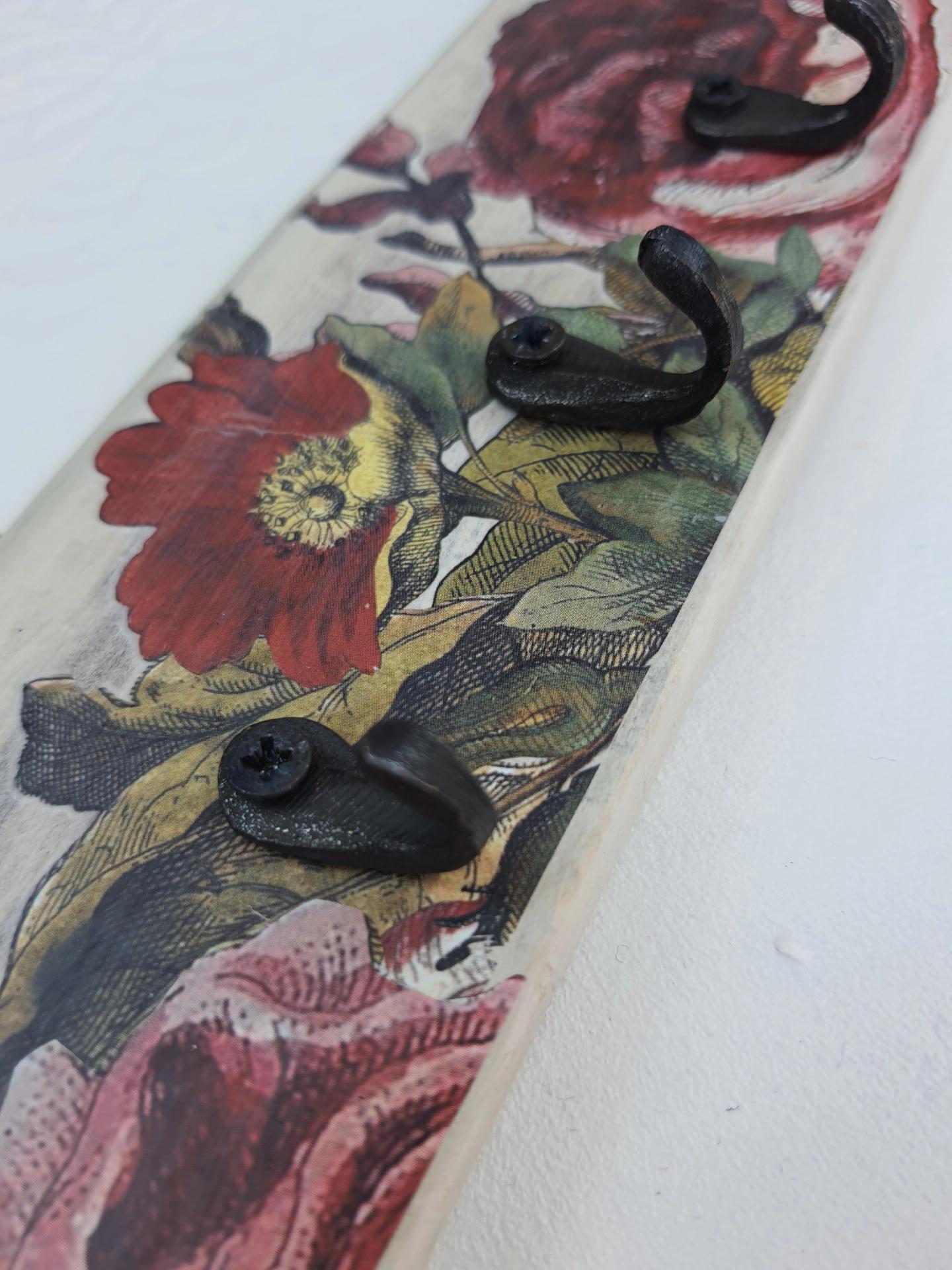 Beyaz Takı Askısı #1